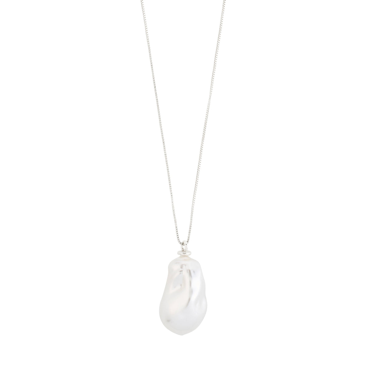 SKY chunky pearl pendant necklace