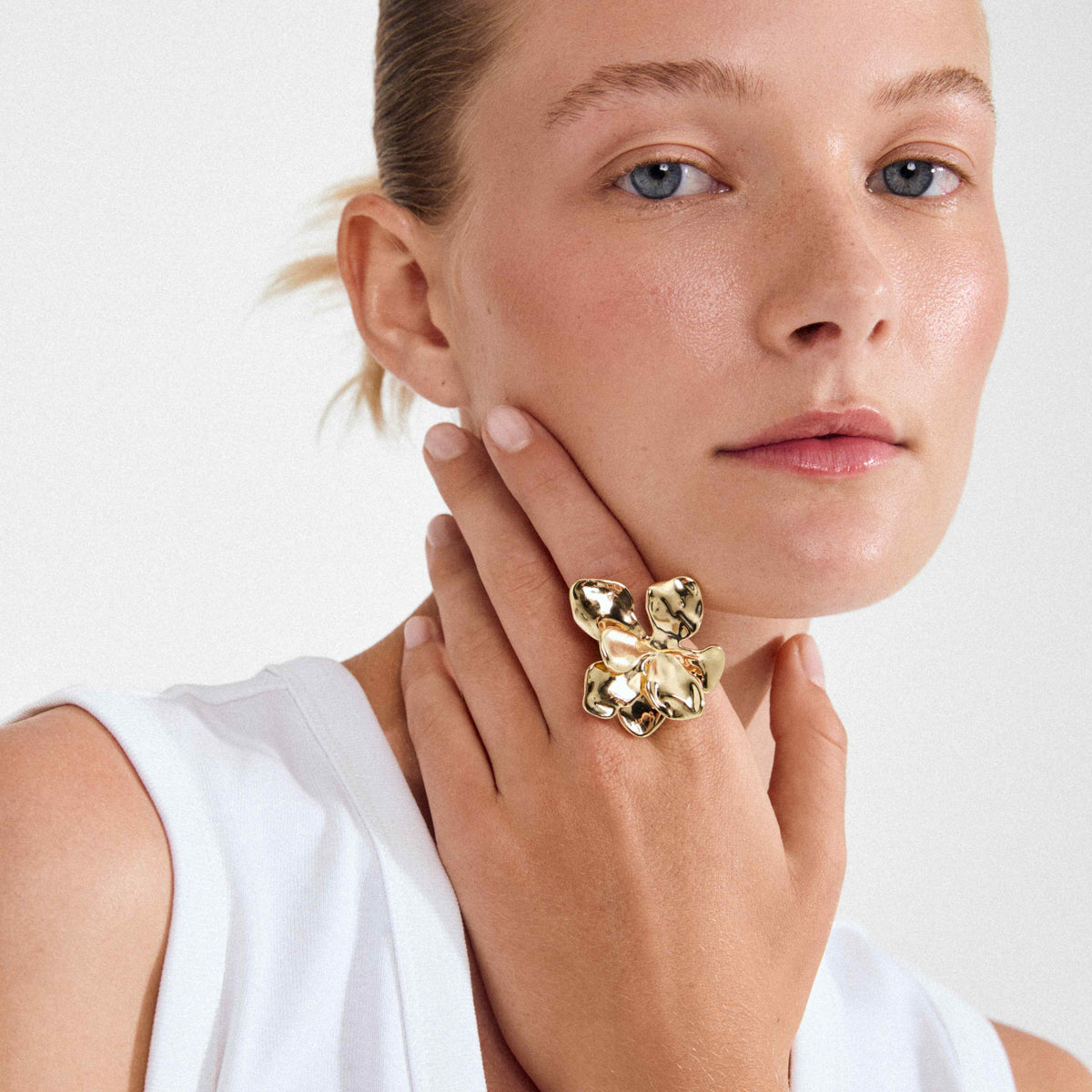 LUNITH recycled flower ring