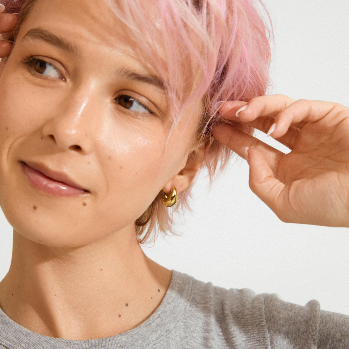 BRAXTYN recycled chunky hoop earrings