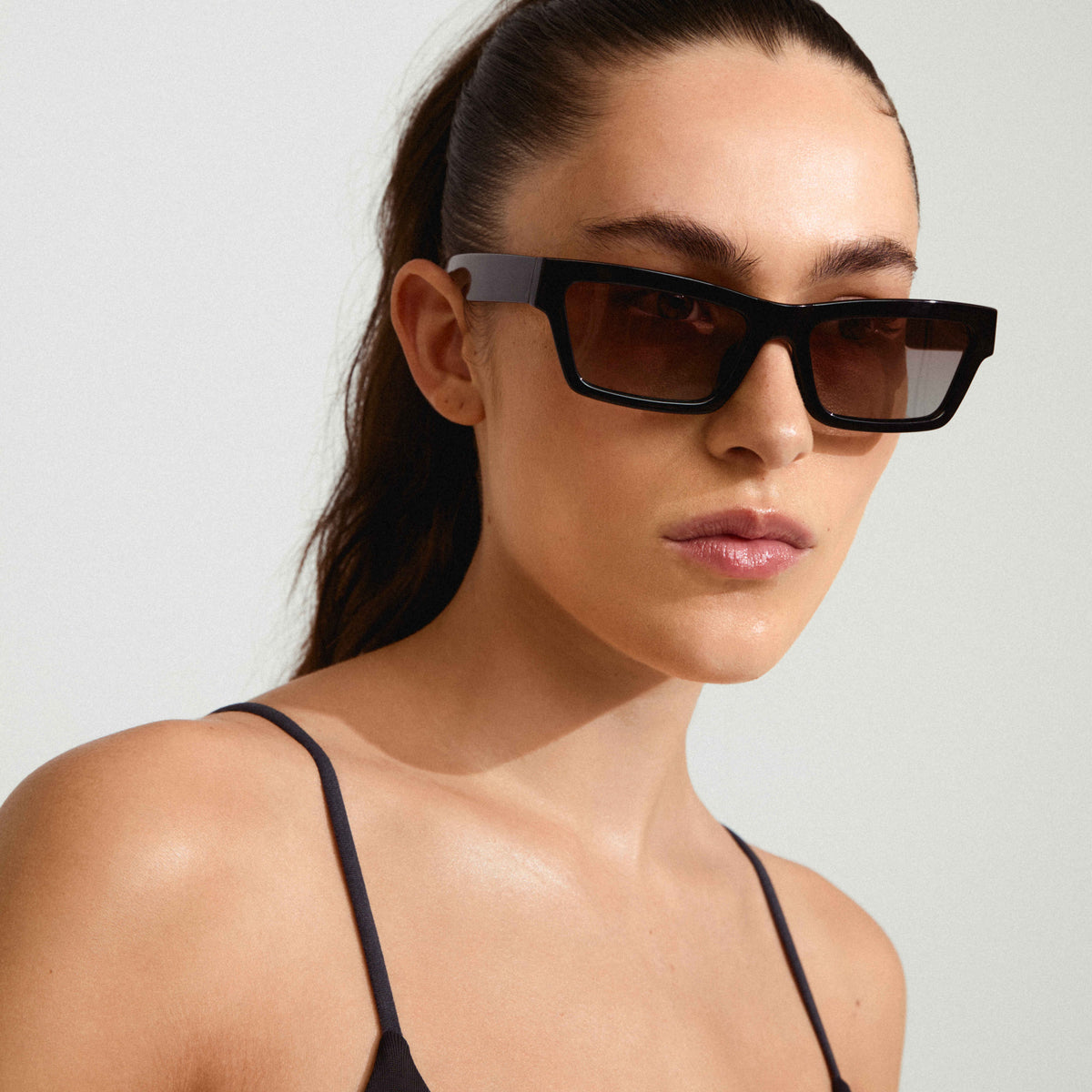ASHLYN recycled sunglasses black