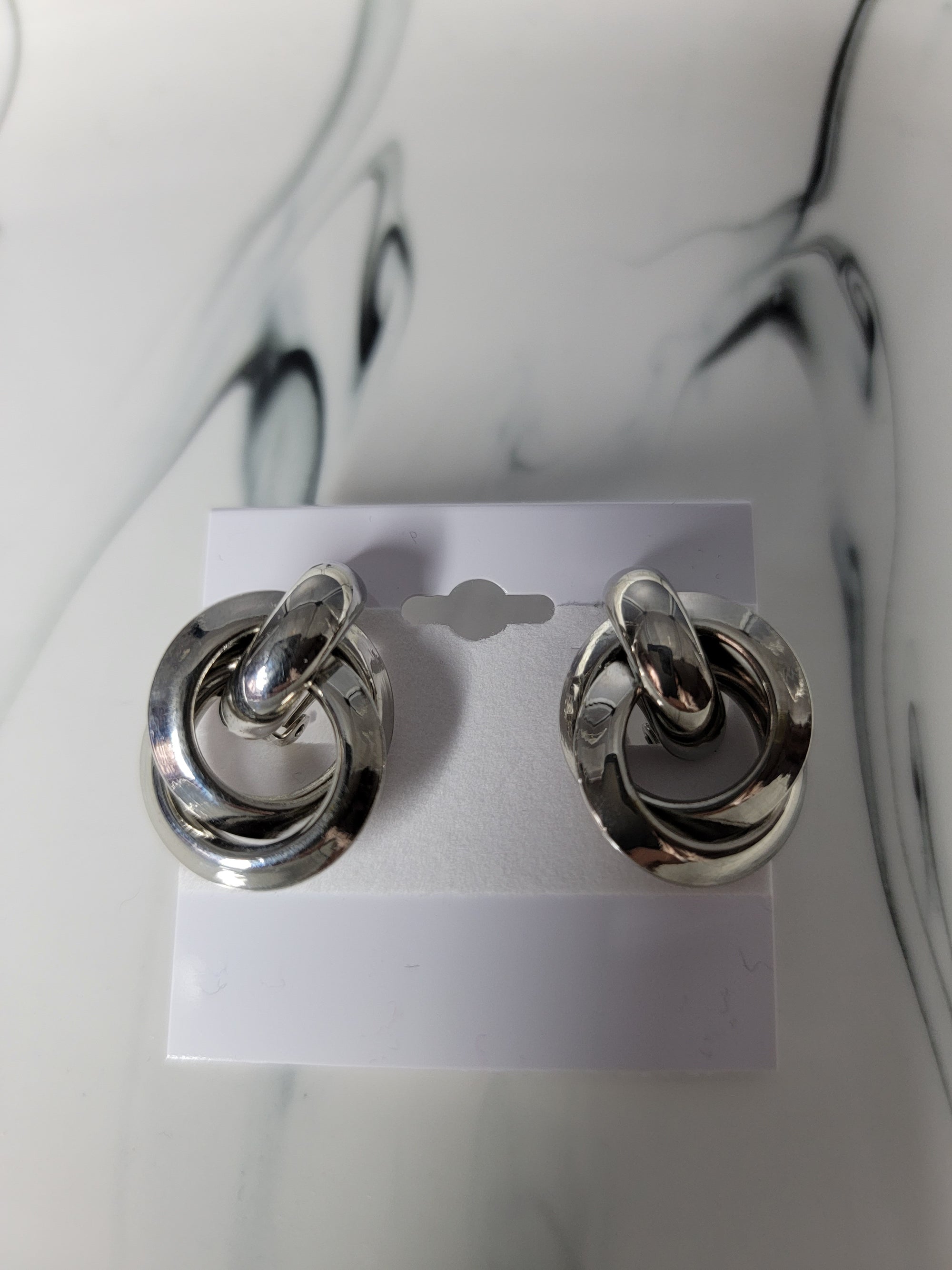 silver clip fashion earrings