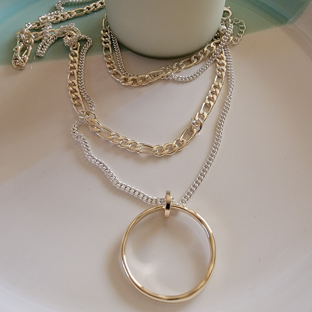 Merx Fashion chain link necklace shiny Silver and light gold  74  plus 5 cm lobster clasp  3 in 1 Design. Wear as it is shown or wrap top or bottom row twice