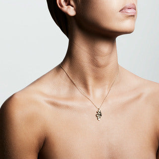 Horizon Gold necklace  from pilgrim jewellery on model